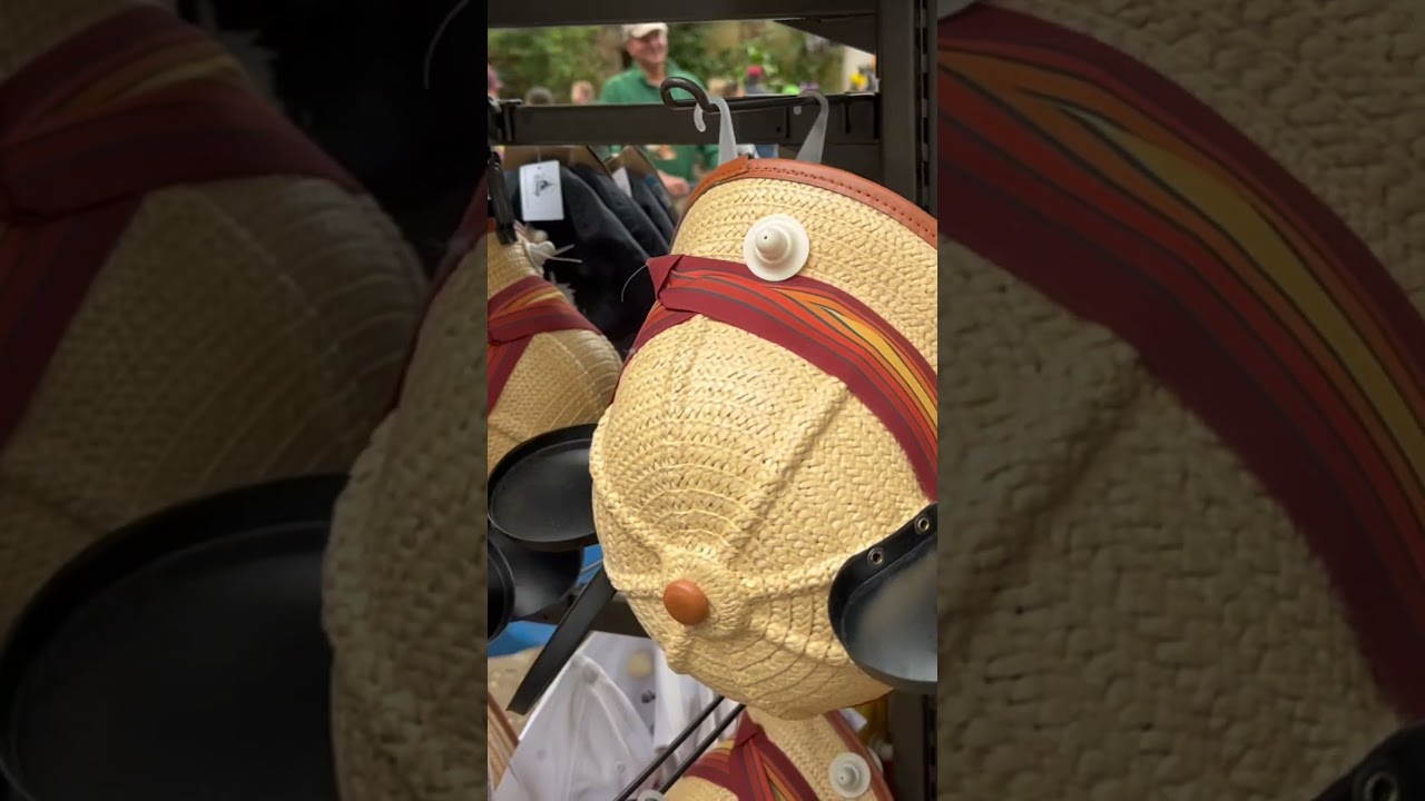 Mickey’s Safari Look: Hat’s Off to Adventure! 