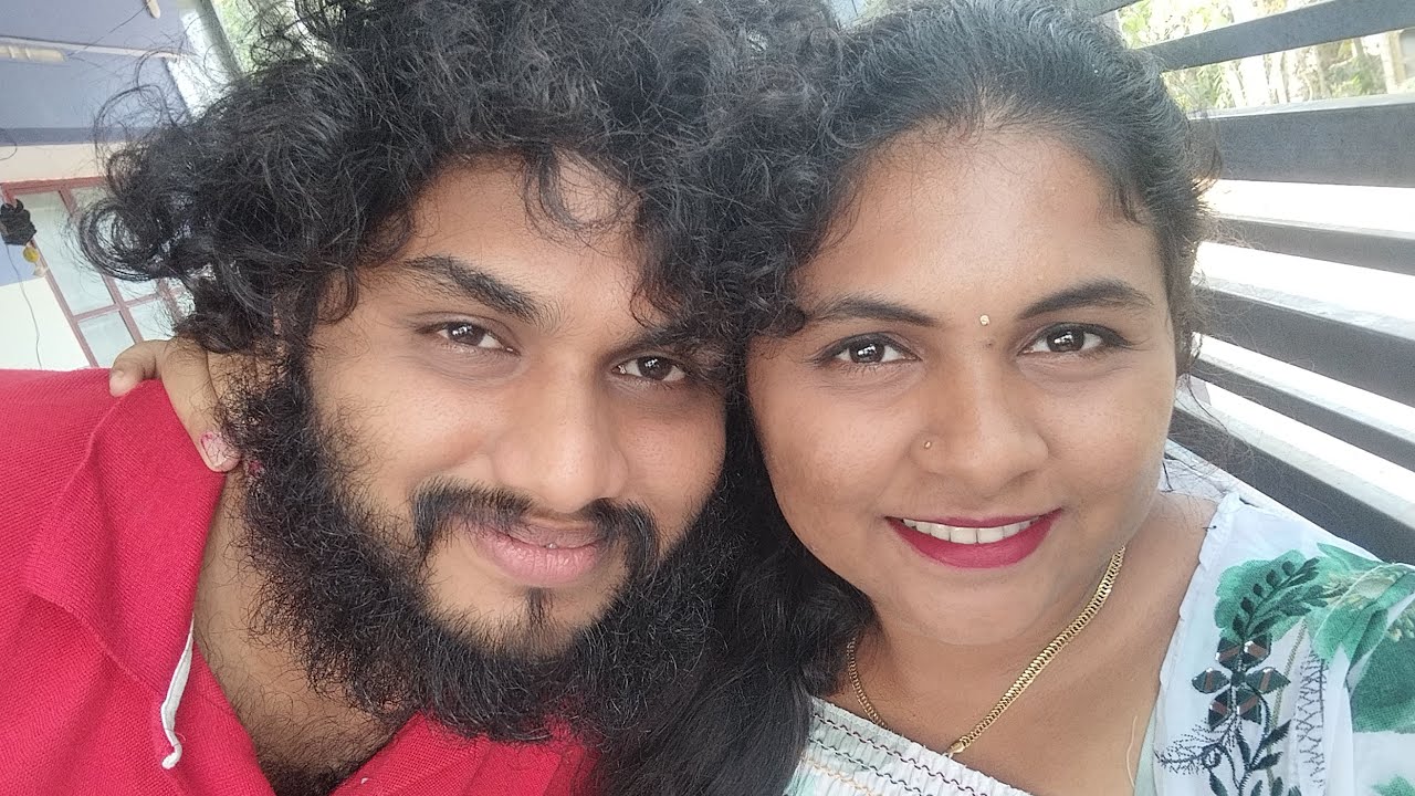 SR Youtubers is live | Vaishnavy | Sharun Raj | SR Youtubers - YouTube