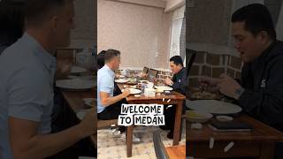 Taking Coach John Herdman on a culinary tour in Medan 😁 #johnherdman #nationalteam