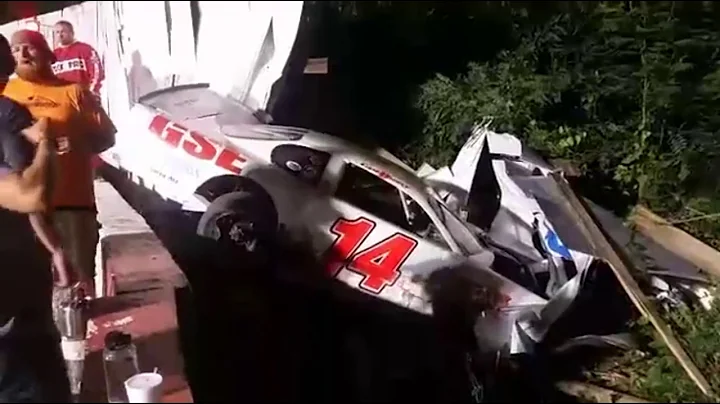 Gary Nix & Bobby Castleberry Crash @ Huntsville Sp...