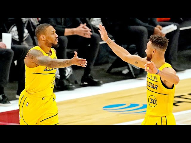 Watch: Steph Curry had a front row seat for LeBron James' signature chalk  toss