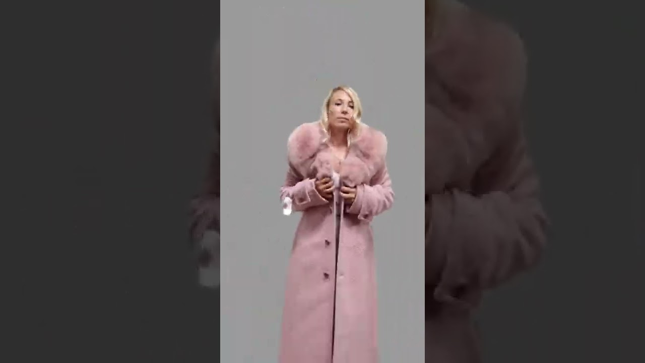 Пальто зимнее женское с меховым воротником