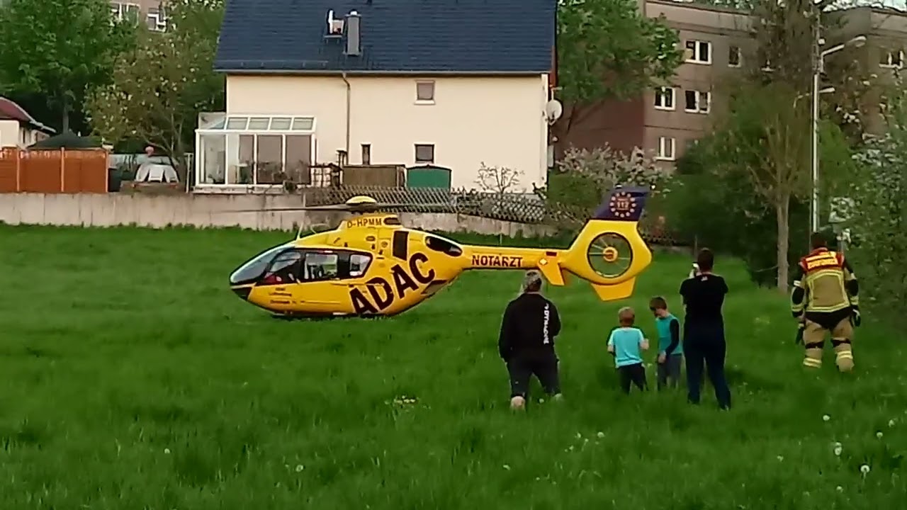 Christoph 76 ADAC startet (mit Showeinlage)  -Hubschrauber Helikopter-