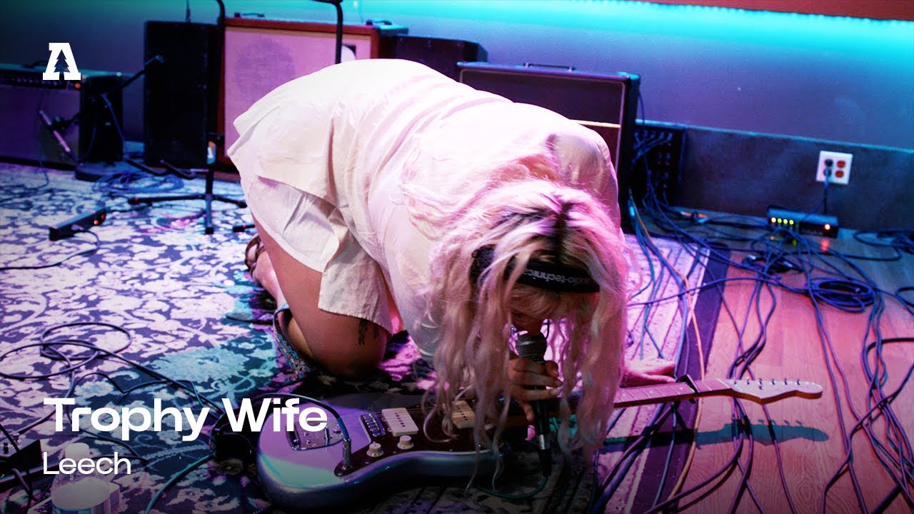 YouTube에서 Trophy Wife - Leech | Audiotree Live 보기 YouTube에서 Trophy Wife - Leech | Audiotree Live 보기