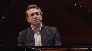 Johannes Brahms - "Guten Abend, gut' Nacht" (Lullaby) - Fabian Müller