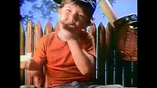Tasty Baking Company Tastykake 1983 TV Commercial HD
This is a 1983 tv video commercial from the Tasty Baking Company and titled Tastykake. We hope you enjoy the commercial, please subscribe and as always thanks so much for watching. Tasty Baking Company Tastykake 1983 TV Commercial HD