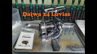 : Daiwa 24 Luvias 2000S-P /
