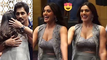 Siddharth HUGS Divyansha Kaushik At Takkar Movie Pre Release Event | News Buzz