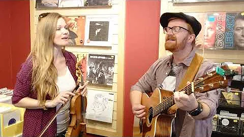 Elizabeth & Jameson - As The World Falls Down (Dav...