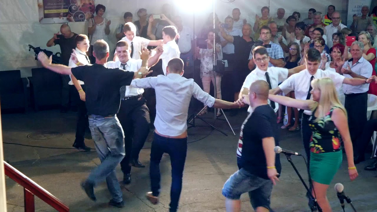 Tótkomlósi Ifjúsági Koncert Fúvószenekar: Indulók