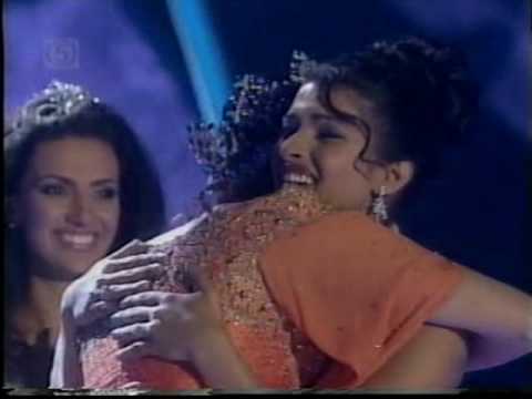 Video: Voor En Na: Hoe Die 17-jarige Priyanka Chopra Gelyk Het Voordat Hy Miss World 2000 Geword Het