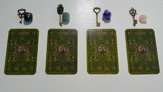картинка: 🔮 Что Он ЧУВСТВУЕТ к Вам ПРЯМО СЕЙЧАС⁉️❤️‍🔥🌹 гадание на картах