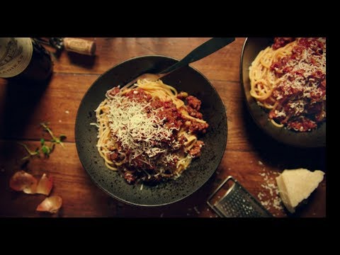 Video: Vegetarisk Bolognese Pasta - Trinnvis Oppskrift Med Foto