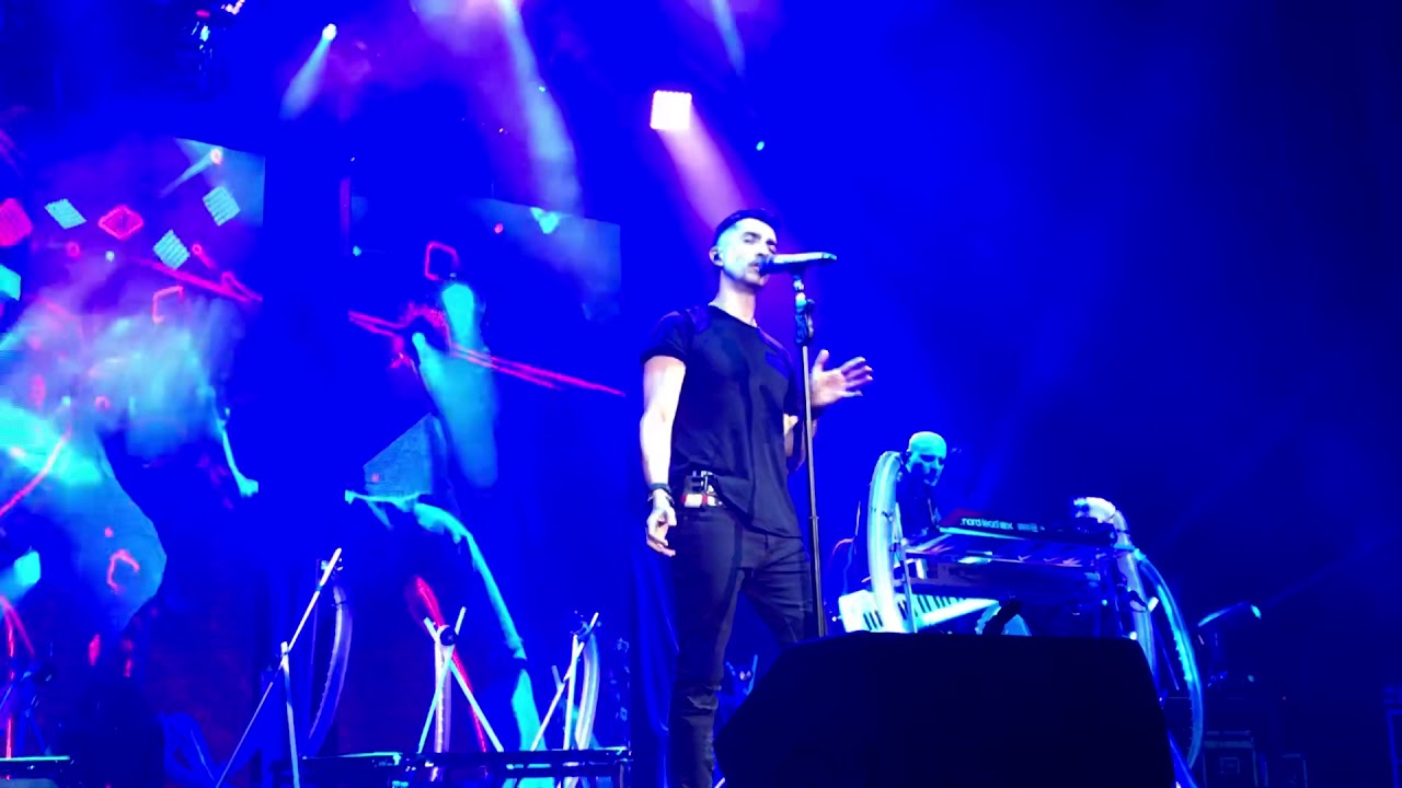 Moenia - Corazón Azulado - Hagamos Contacto Tour - Teatro Metropolitan ...