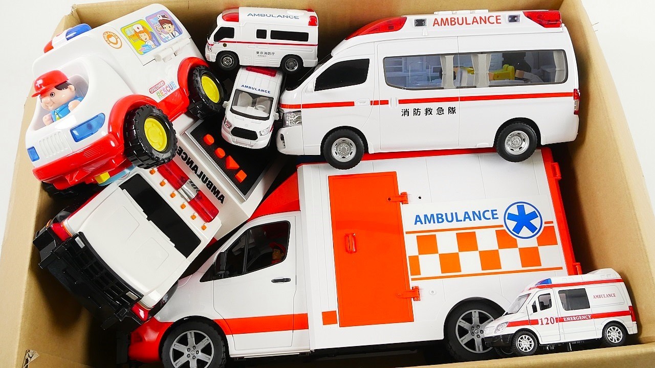 救急車のミニカーが走る！緊急車両 坂道 サイレン音☆Miniature ambulance car running! Emergency vehicle hill siren sound ☆