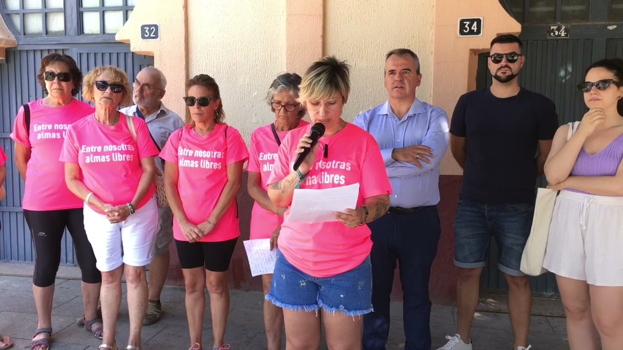 Minuto de silencio por las víctimas de violencia de género 2025 #Aspe