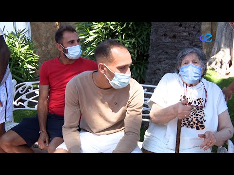 La AD Ceuta comparte con los usuarios de la Fundación Gallardo el ascenso