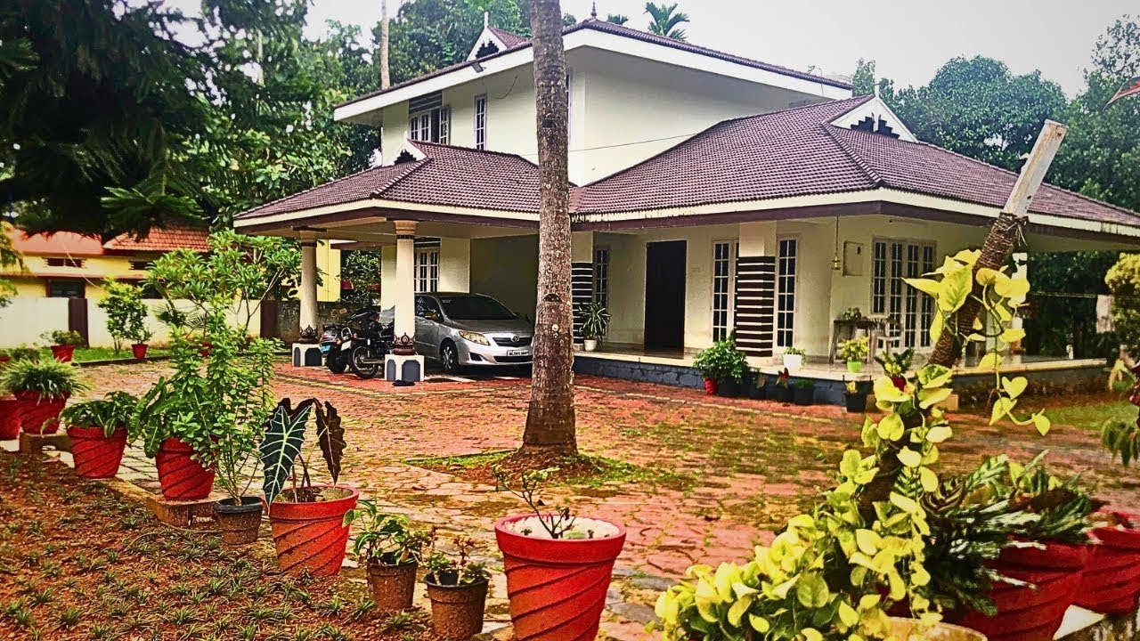 30 സെന്റ് സ്‌ഥലത്തു സ്വന്തം ആവശ്യത്തിന് നിർമിച്ച ഐശ്വര്യം ഉള്ള വീട്