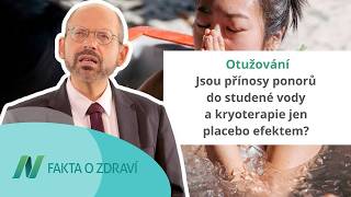 Jsou přínosy ponorů do studené vody a kryoterapie jen placebo efektem?