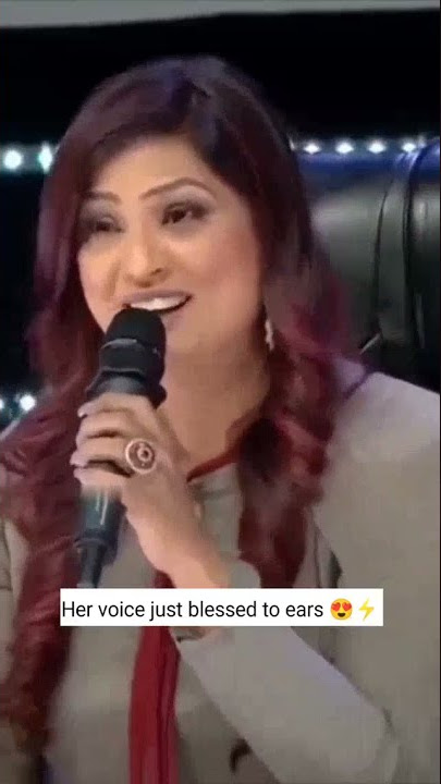 Bagho ke har phool ko apna samjhe baghban song live singing 🤩 WhatsApp status