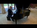 Путин сыграл на рояле в резиденции Дяоюйтай