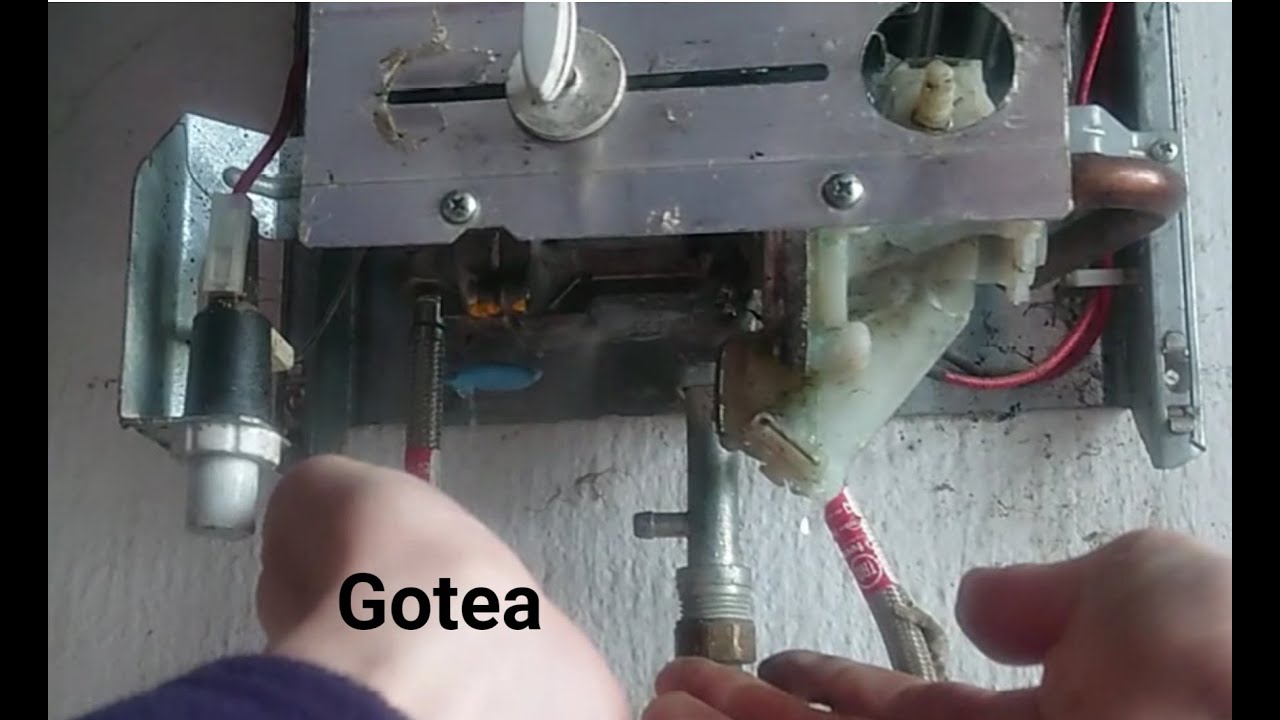 Calentador Junkers Neckar pierde agua por el cuerpo de membrana - YouTube