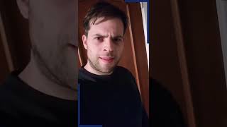 Die Ene Vriend Die Denkt Dat Hij Er Cool Uitziet Tijdens Just Dance...