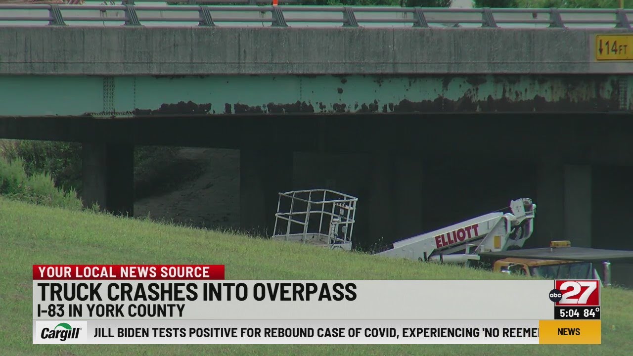 Truck collides with overpass in York; I-83 all lanes closed - YouTube