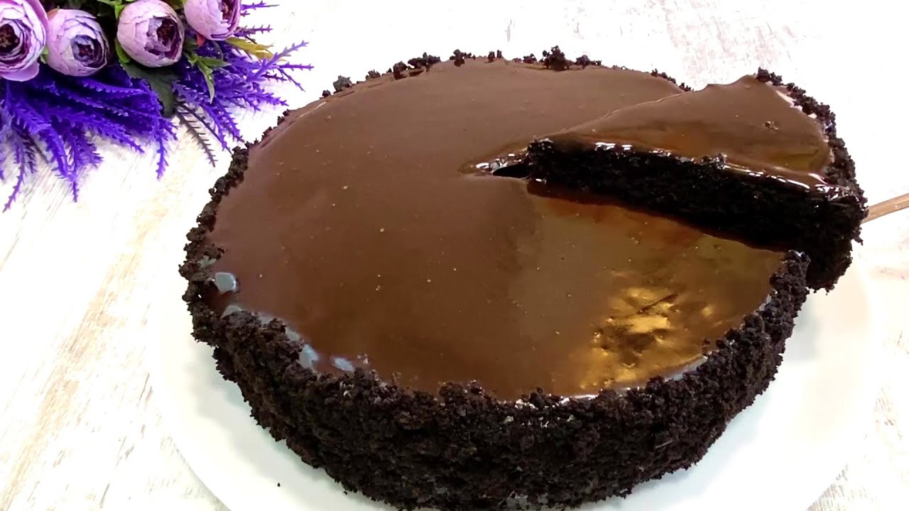 Zarter Schokoladenkuchen / bester Schokoladenkuchen . Saftiger und leckerer Kuchen | lecker mit Ann