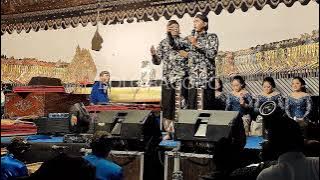 Jo klitik Jo klutuk , Eko presdianto Sampek emosi