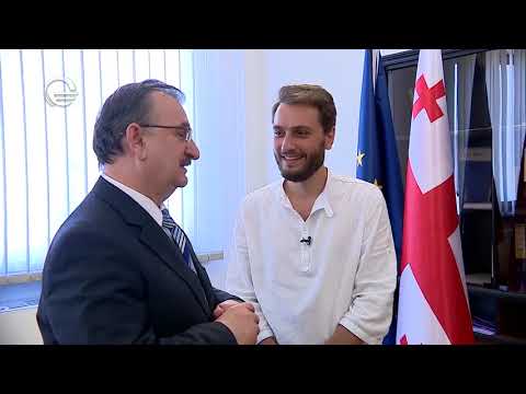 ბახუტა თბილისის პარლამენტის შენობაში