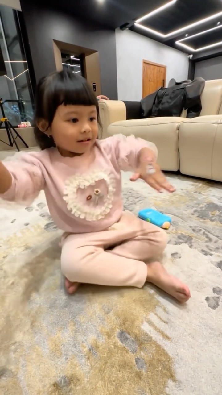 Kakak na udah cocok jadi koreografer gak ges?