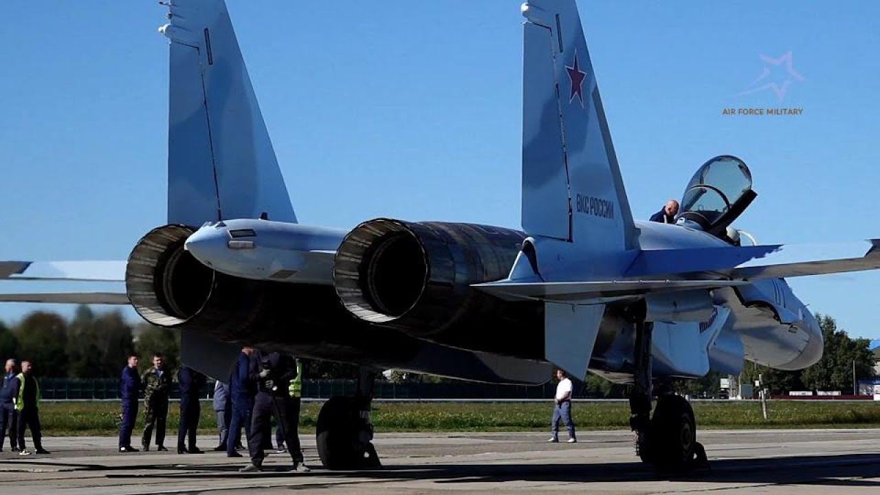 Endlich !! Russland erhält eine neue Charge eines Su-35S-Kampfflugzeugs