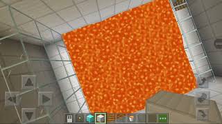 Noob vs Pro in a build challenge in Minecraft