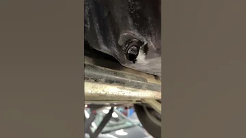 Solución Tornillo Cárter Pasado De Rosca Automotive Taller Motor 