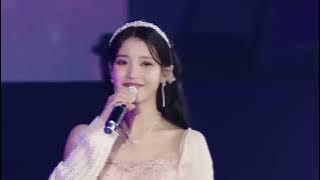 [IU] 'hold my hand' Live Clip(2022 IU Concert 'The Golden Hour:Under The Orange Sun ')