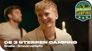 Video thumbnail of "Snelle - Smoorverliefd | De 3 sterren camping"