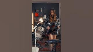 Blurry - Puddle of Mudd 🖤 #youtubemusic #alternativerock #puddleofmudd #blurry #altrockmusic