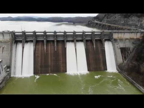 Wolf Creek Dam - YouTube