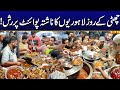 Friday Holiday Sparks Rush at Breakfast Points in Lahore | Breaking News | City42