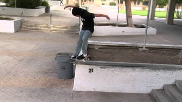 Moose! - Tailslide bigspin heelflip out! ...In HD!