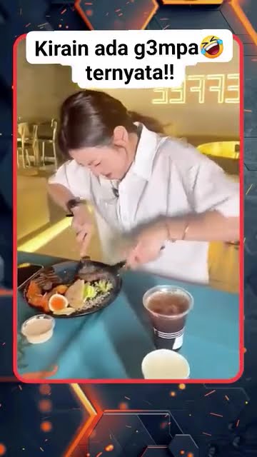 wanita yang nafsu makan daging alot 🤣🤣🤣#videoshort #videolucu
