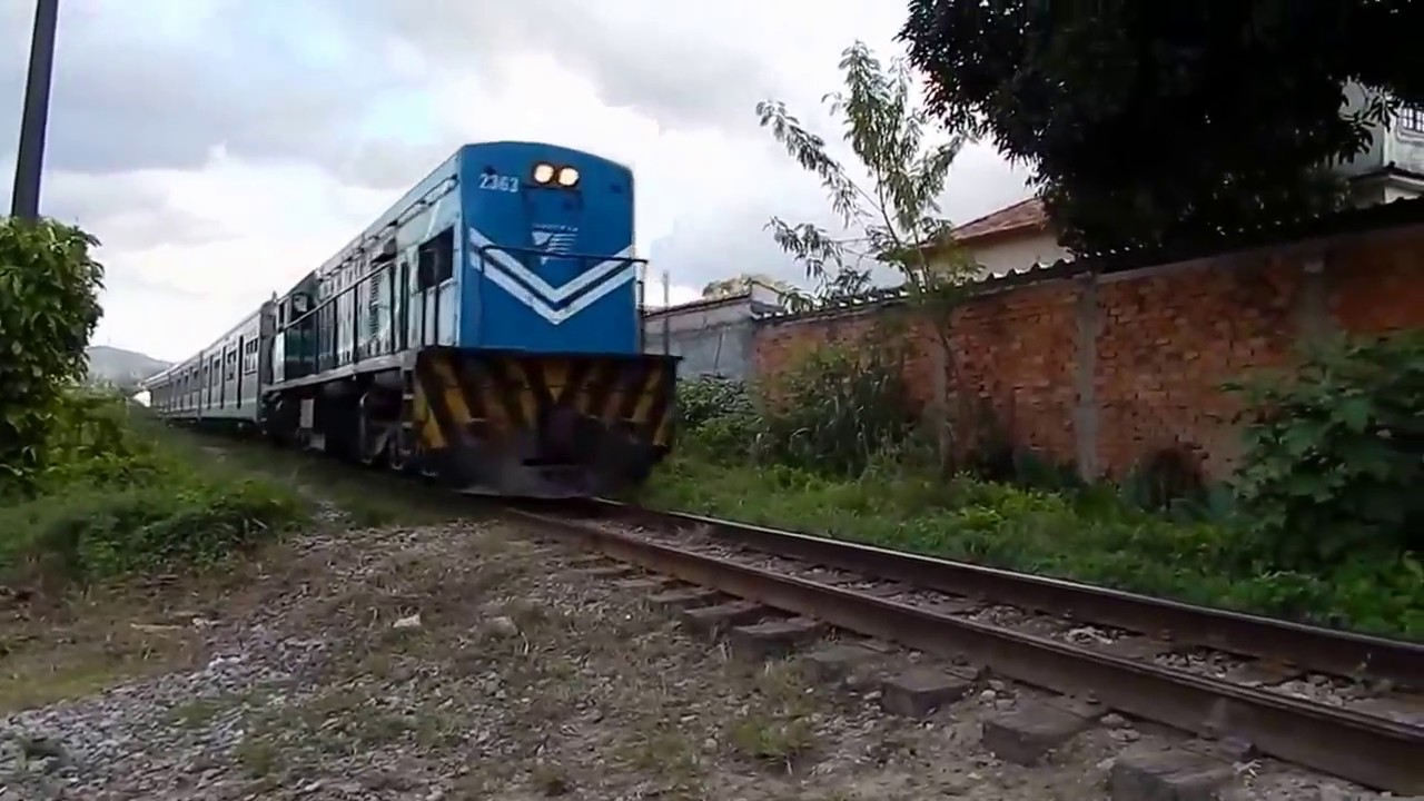 Locomotiva U12C e Carros Pidner da Supervia no Ramal Guapimirim. - YouTube