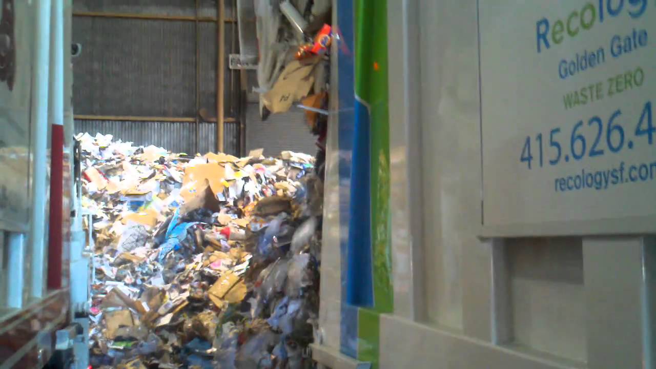 San Francisco Garbage fan 3 dumping truck - YouTube