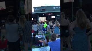 Maren Morris The Middle Live