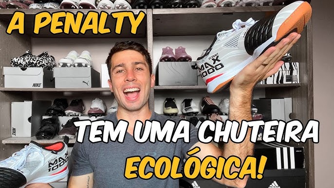 Penalty - A nova chuteira de futsal Max 1000 é a braba da vez. Branca ou  preta? Qual é a sua cor favorita? 🤔 Lançamento exclusivo em 10 X sem juros  e