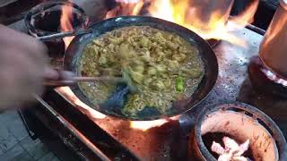 Amazing Restaurant Style Chicken Karahi Cooking Skills By An Expert Chef in Street Food Pakistan