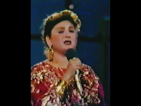ښایسته لکه ښاپېرۍ میرمن مه جبین قزلباش ډیره ښکلې او کلاسیک سندره