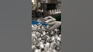 LED bulb injection making machine