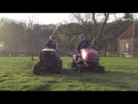 Video: Verandering Van 'n Agtertrek-trekker: Hoe Om 'n ATV En 'n Tuisgemaakte Karakat Te Maak? Wat Kan Gemaak Word Van 'n Agtertrekker En Hoe Om 'n Mini-trekker, 'n Houtsplinter En 'n Dri